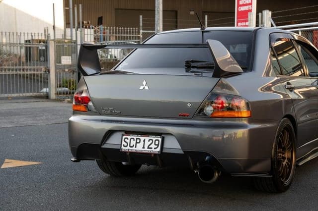 2006 Mitsubishi Lancer Evolution JDM car for sale — photo 6 of 20