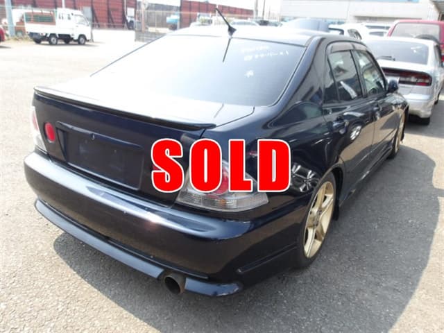 2000 Toyota Altezza JDM car for sale — photo 4 of 13