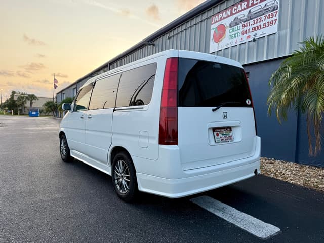 1997 Honda Stepwagon JDM car for sale — photo 6 of 22
