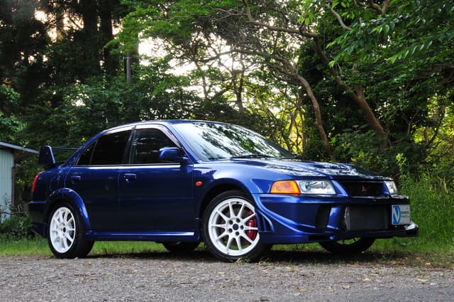 2000 Mitsubishi Lancer Evolution JDM car for sale — photo 10 of 25