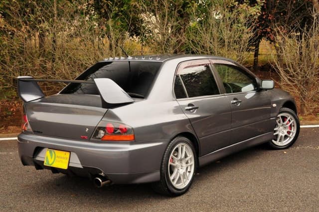 2006 Mitsubishi Lancer Evolution JDM car for sale — photo 2 of 25
