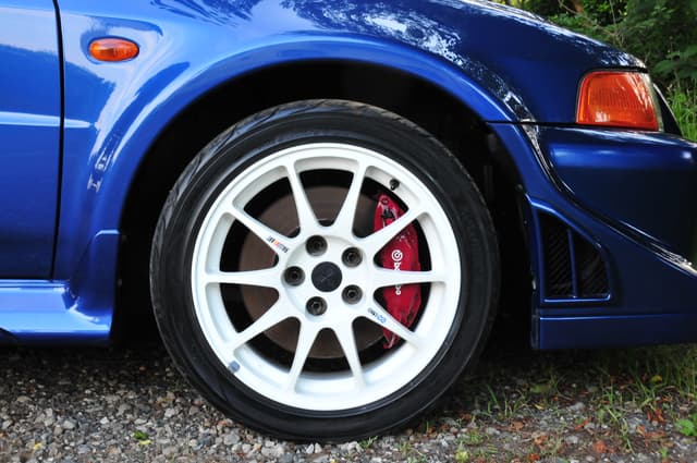 2000 Mitsubishi Lancer Evolution JDM car for sale — photo 15 of 25