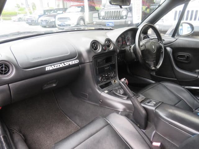 1999 Mazda Roadster (Eunos Roadster / MX-5) JDM car for sale — photo 18 of 25