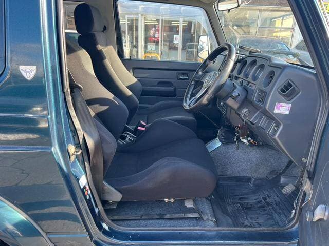 1996 Suzuki Jimny JDM car for sale — photo 12 of 20
