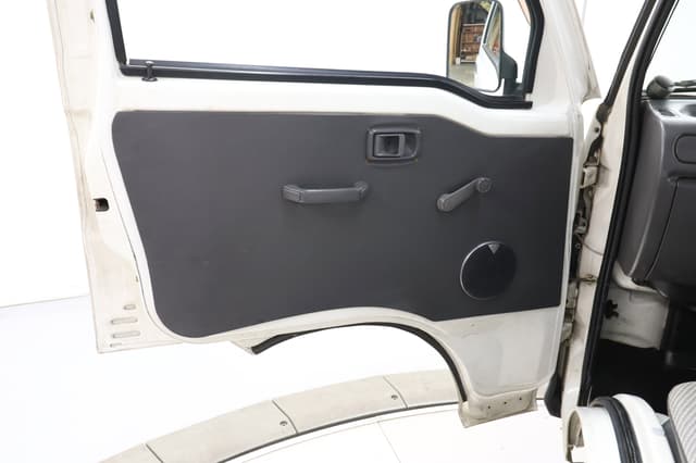 1997 Daihatsu Hijet JDM car for sale — photo 18 of 25