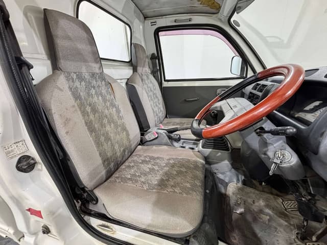 1995 Mitsubishi Minicab JDM car for sale — photo 13 of 25