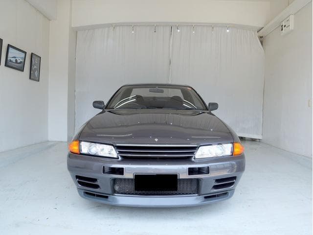 1990 Nissan Skyline JDM car for sale — photo 6 of 25
