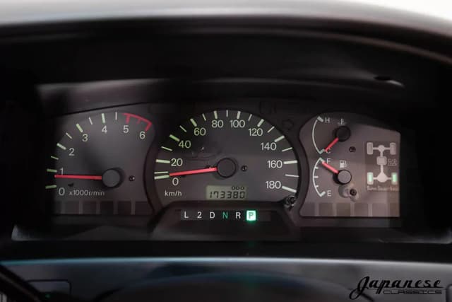 1999 Mitsubishi Delica JDM car for sale — photo 13 of 25