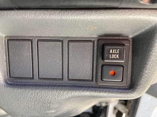1994 Suzuki Carry JDM car for sale — photo 20 of 25