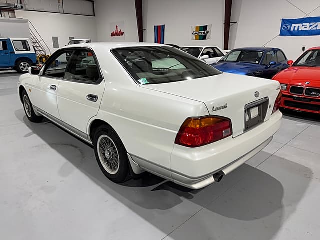 1997 Nissan Laurel JDM car for sale — photo 3 of 22