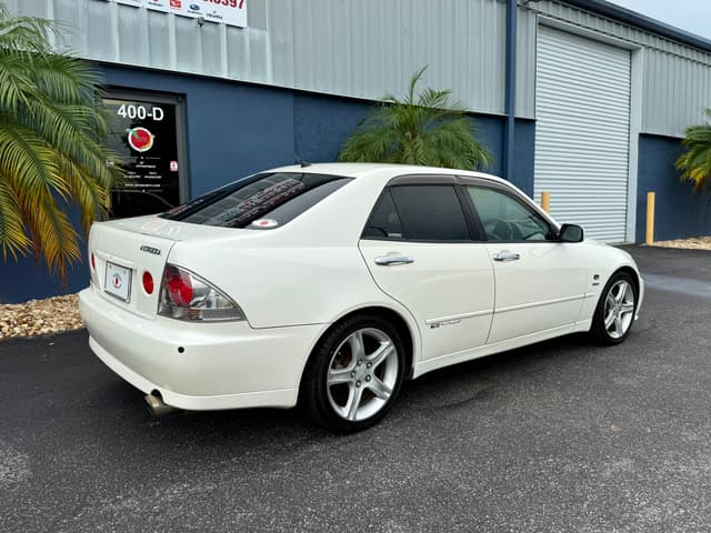 1999 Toyota Altezza JDM car for sale — photo 9 of 19