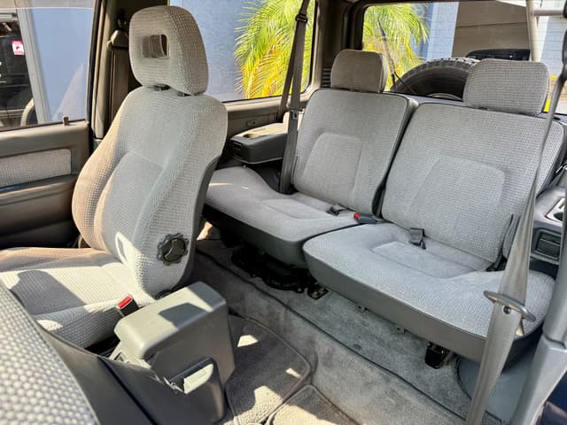 1995 Mitsubishi Pajero JDM car for sale — photo 18 of 21
