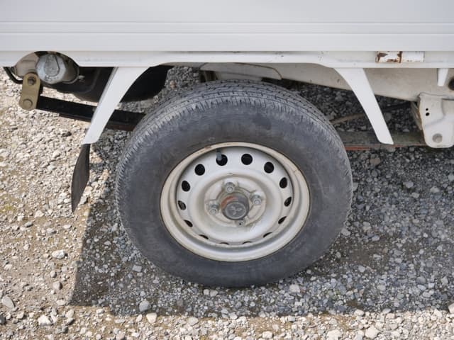 2002 Mitsubishi Minicab JDM car for sale — photo 22 of 25