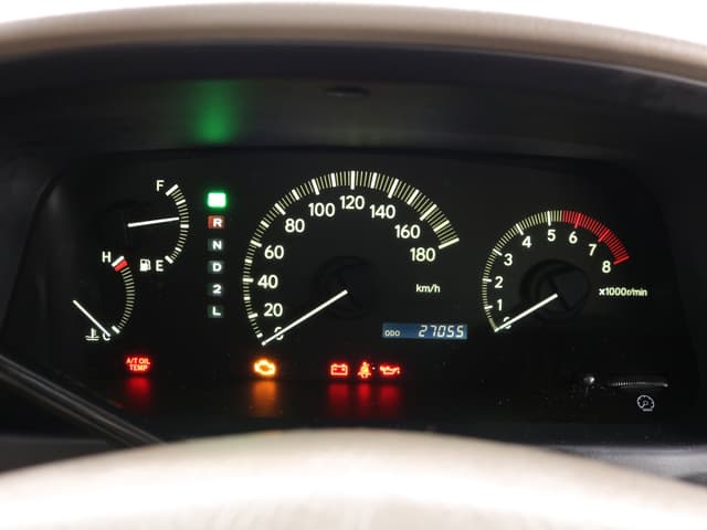 1999 Toyota Grand Hiace JDM car for sale — photo 11 of 25