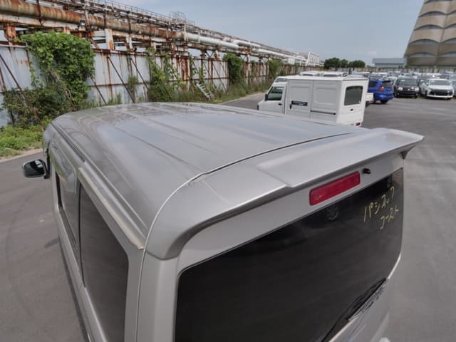 2001 Mitsubishi Town Box JDM car for sale — photo 14 of 25