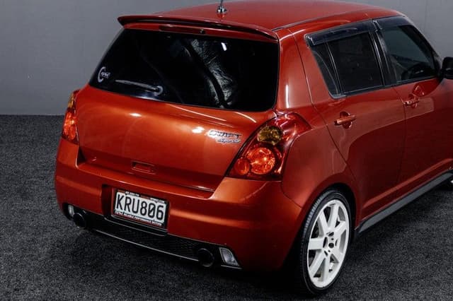 2006 Suzuki Swift JDM car for sale — photo 9 of 18
