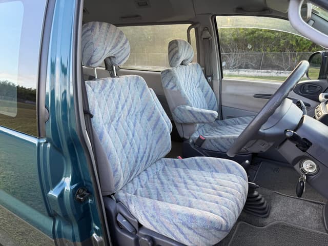1996 Mitsubishi Delica JDM car for sale — photo 14 of 24
