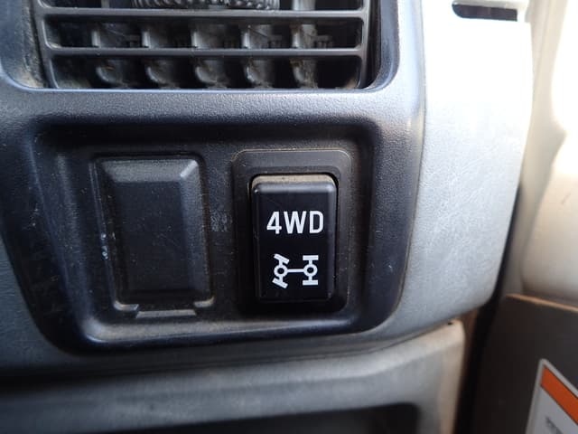 2005 Nissan JDM car for sale — photo 21 of 25