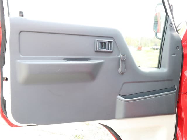 1998 Toyota Toyoace JDM car for sale — photo 21 of 25