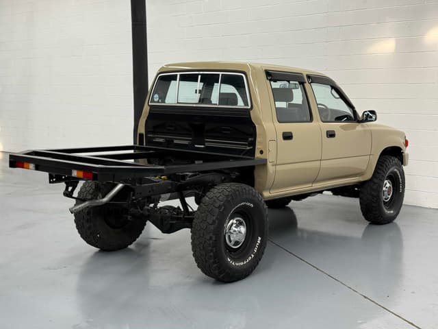 1991 Toyota Hilux JDM car for sale — photo 8 of 25