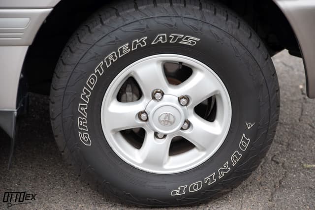 2001 Toyota Land Cruiser JDM car for sale — photo 19 of 25