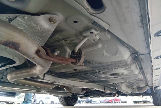 2010 Toyota Vitz JDM car for sale — photo 22 of 25