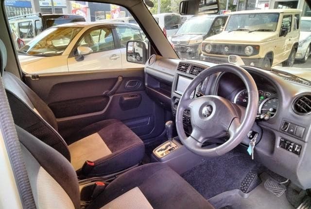 2008 Suzuki Jimny JDM car for sale — photo 15 of 25