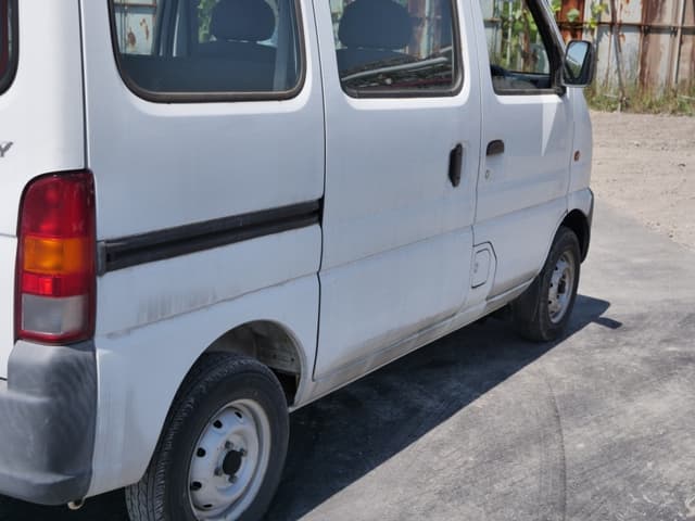 2000 Suzuki Every JDM car for sale — photo 14 of 25