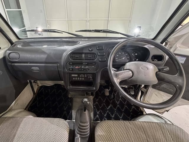 1996 Daihatsu Hijet JDM car for sale — photo 11 of 25