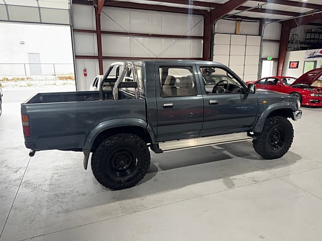 1994 Toyota Hilux JDM car for sale — photo 8 of 25