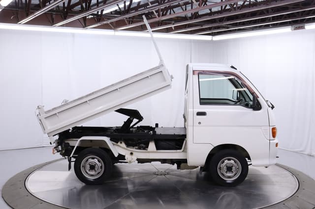 1997 Daihatsu Hijet JDM car for sale — photo 13 of 25