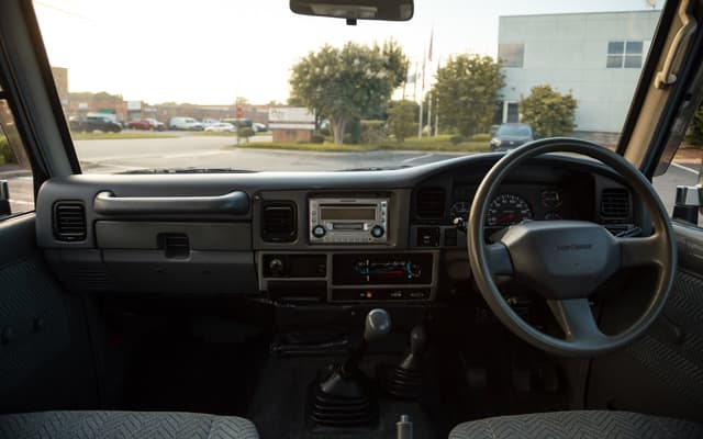 1995 Toyota Land Cruiser JDM car for sale — photo 15 of 17