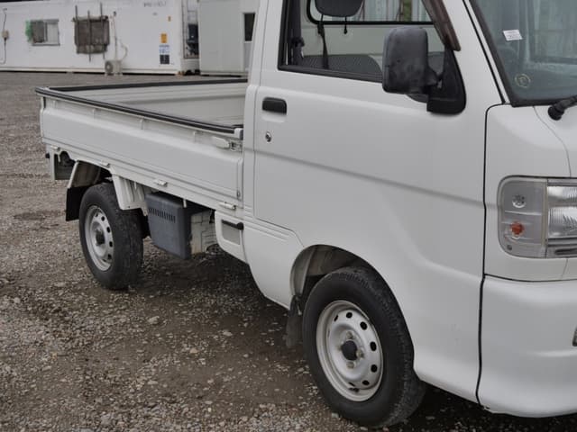 2000 Daihatsu Hijet JDM car for sale — photo 18 of 25