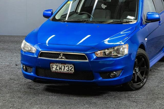 2011 Mitsubishi Lancer JDM car for sale — photo 2 of 18