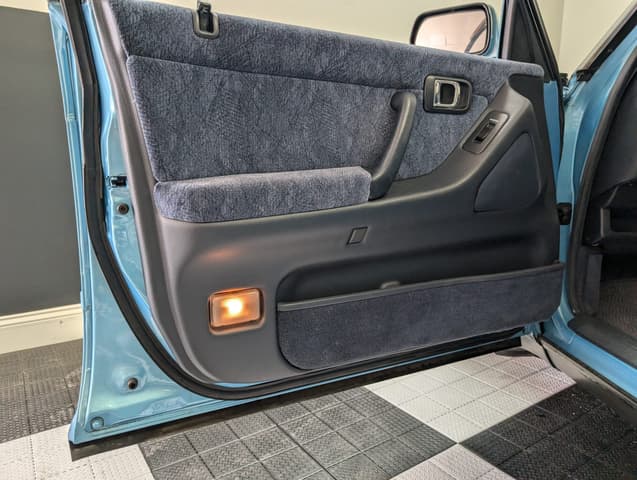 1995 Toyota Crown JDM car for sale — photo 19 of 25