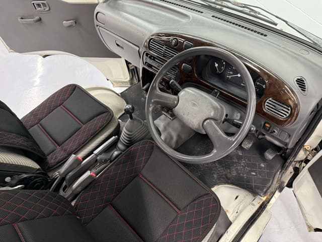 1995 Daihatsu Hijet JDM car for sale — photo 11 of 22