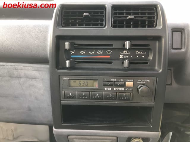 1994 Mitsubishi Minicab JDM car for sale — photo 17 of 22