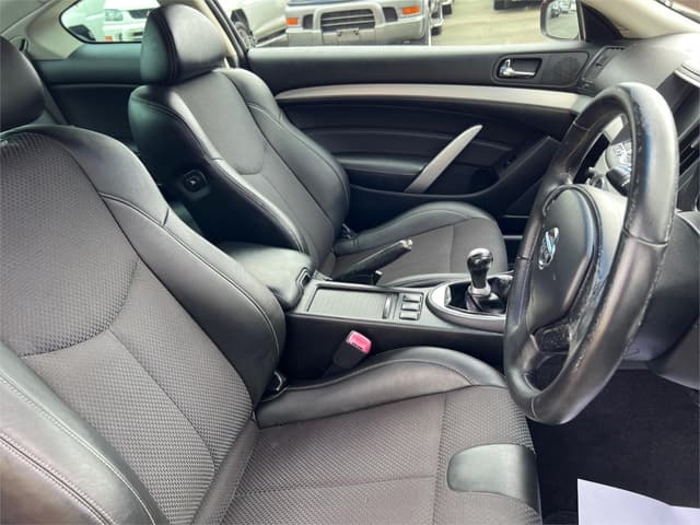 2009 Nissan Skyline JDM car for sale — photo 13 of 15