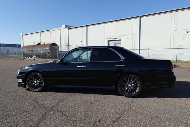 1995 Nissan Cedric JDM car for sale — photo 14 of 21