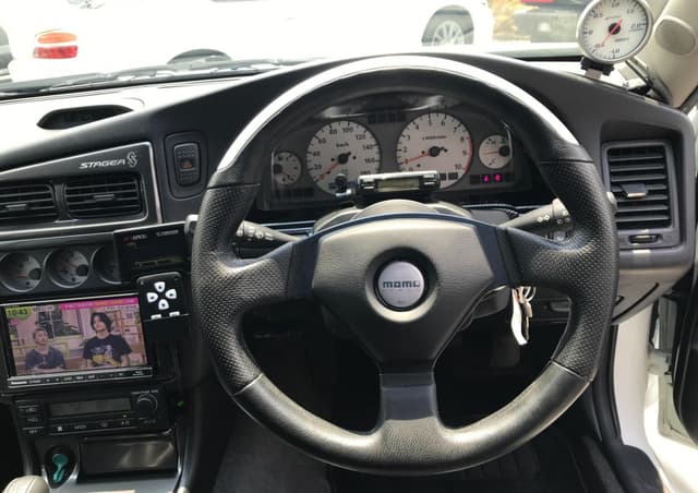 2001 Nissan Stagea JDM car for sale — photo 11 of 14