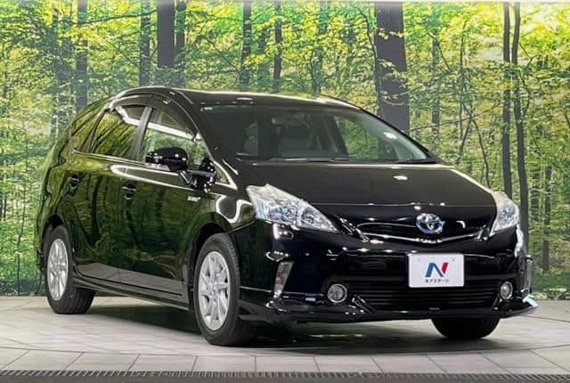 2011 Toyota Prius JDM car for sale — photo 7 of 25