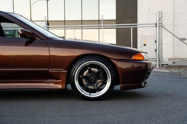 1991 Nissan Skyline JDM car for sale — photo 11 of 18