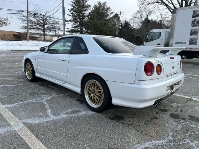 1998 Nissan Skyline JDM car for sale — photo 10 of 25