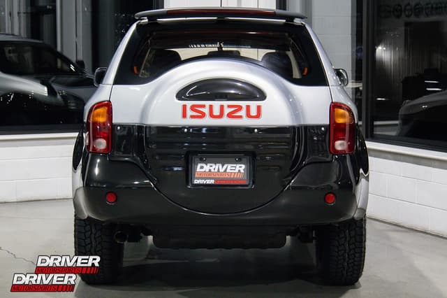 1999 Isuzu JDM car for sale — photo 9 of 25