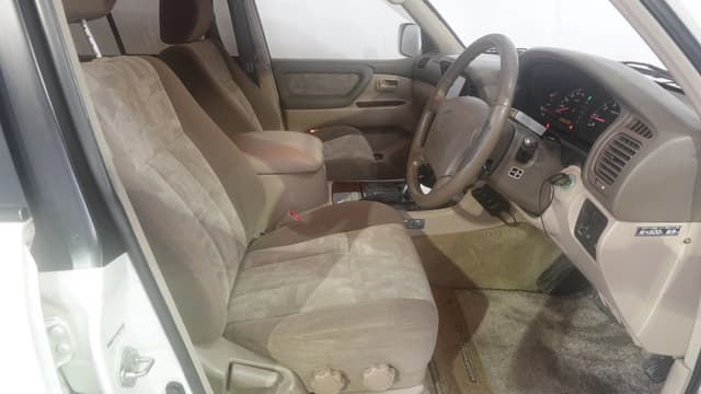 1999 Toyota Land Cruiser JDM car for sale — photo 13 of 19