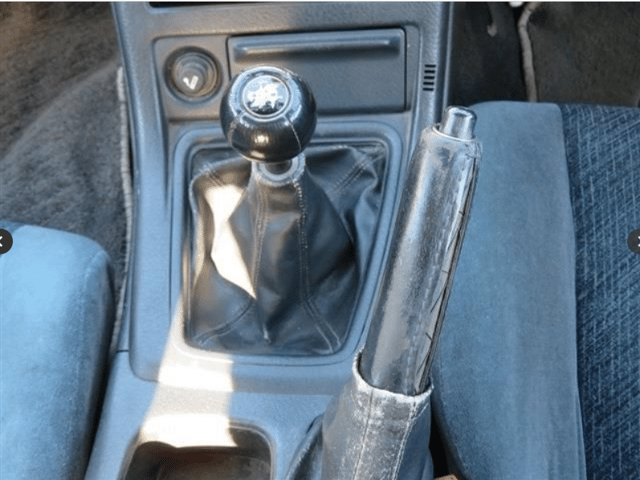 1992 Nissan Skyline JDM car for sale — photo 4 of 25