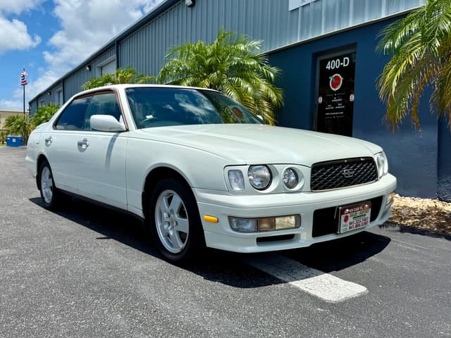1998 Nissan Gloria JDM car for sale — photo 13 of 19