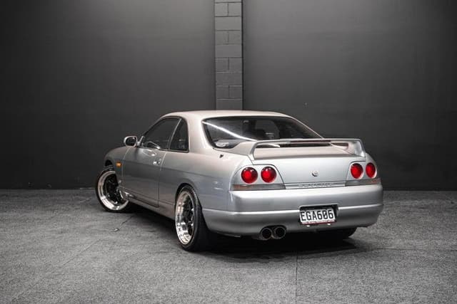 1996 Nissan Skyline JDM car for sale — photo 7 of 17