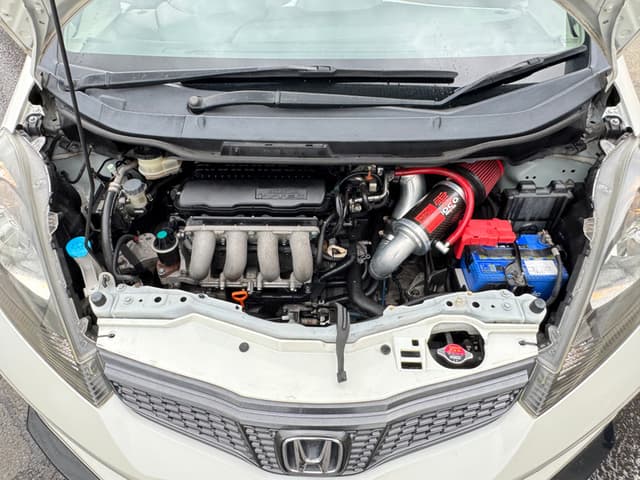 2011 Honda Fit JDM car for sale — photo 4 of 25