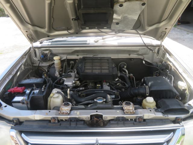 2000 Mitsubishi Pajero Mini JDM car for sale — photo 17 of 21
